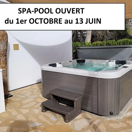 Casa Caledonia - Dans Avec Jardin Arbore Et Piscine A 500 M De La Apartment