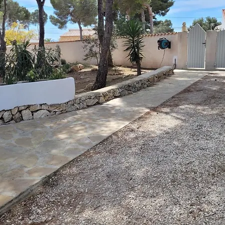 Casa Caledonia - Dans Avec Jardin Arbore Et Piscine A 500 M De La Apartment *